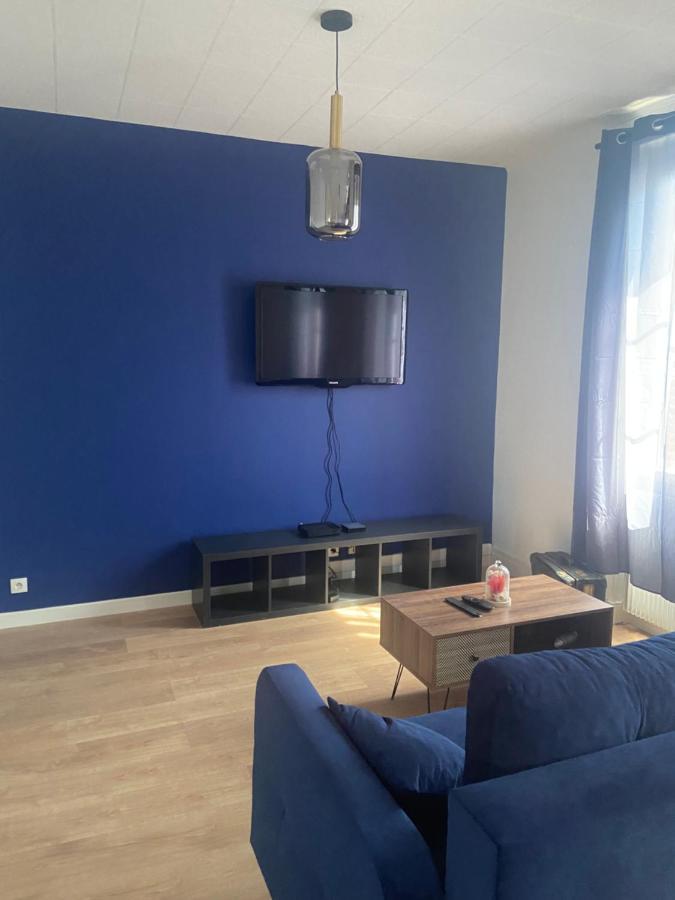 Le Billeron Apartment Saint-Amand-Mont-Rond Bagian luar foto