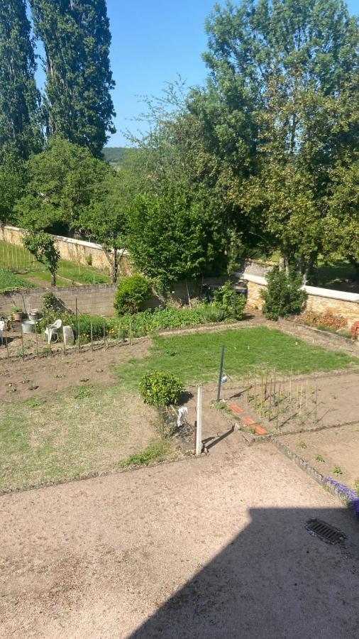 Le Billeron Apartment Saint-Amand-Mont-Rond Bagian luar foto
