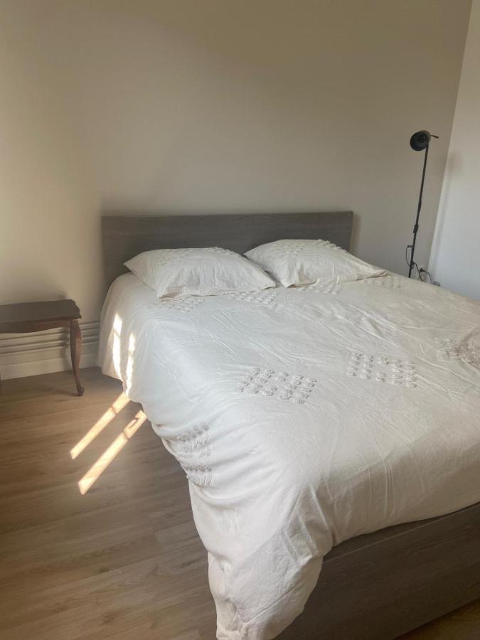 Le Billeron Apartment Saint-Amand-Mont-Rond Bagian luar foto